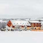 Goldhuebel 3*