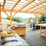 Goldhuebel Otel 3*