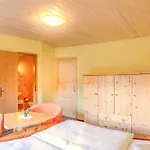 Goldhuebel 3* Neuhausen am Rheinfall