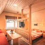 Otel Goldhuebel 3*
