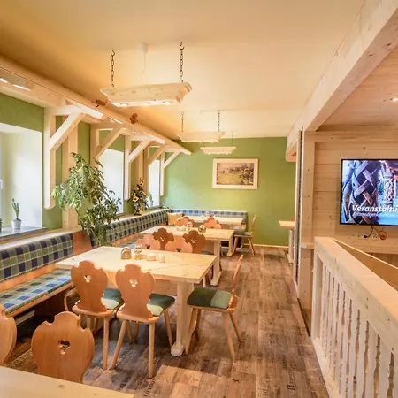 Goldhuebel Hotel Neuhausen (Saxony)