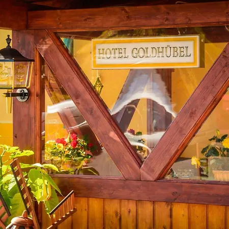 Goldhuebel فندق