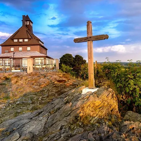 Hotel Goldhuebel 3*