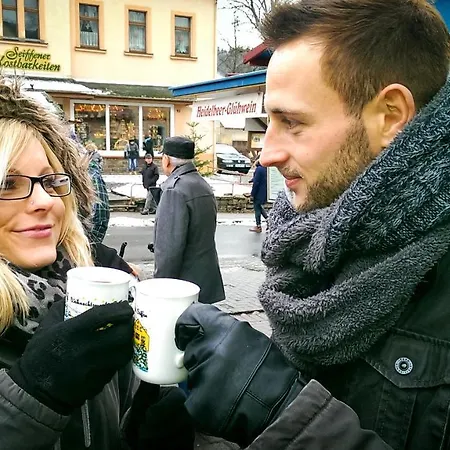 Goldhuebel نيوهاوسين