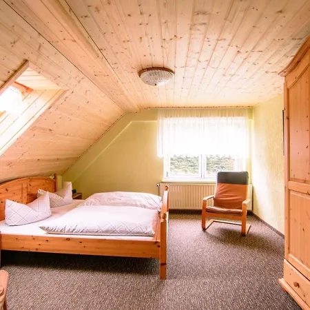 Goldhuebel 3* نيوهاوسين