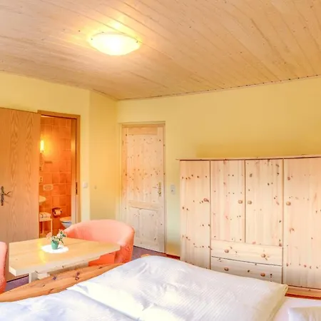 Goldhuebel 3* Neuhausen