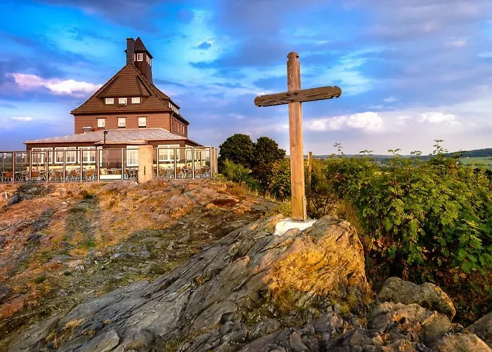 Отель Goldhuebel 3*