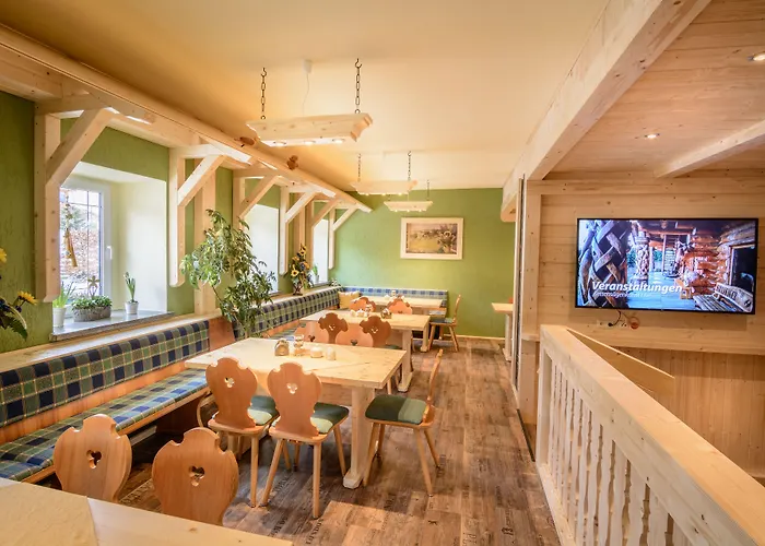 Отель Goldhuebel